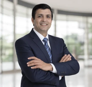 OUR TEAM (4) (1) OUR TEAM (4) (1)